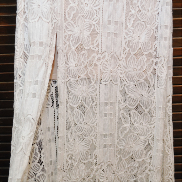 Lulu's Lace Maxi Skirt with Split Sz M - Picture 2 of 6